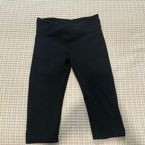 Fabletics crop leggings